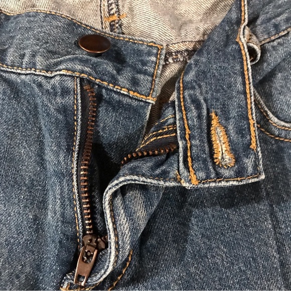 👖FOREVER 21 Distressed Denim Jeans - Picture 5 of 10